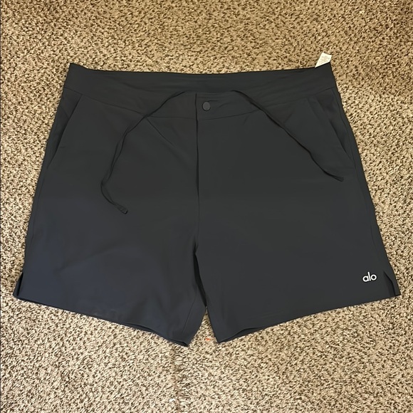 Men’s XL Alo shorts - Picture 1 of 5